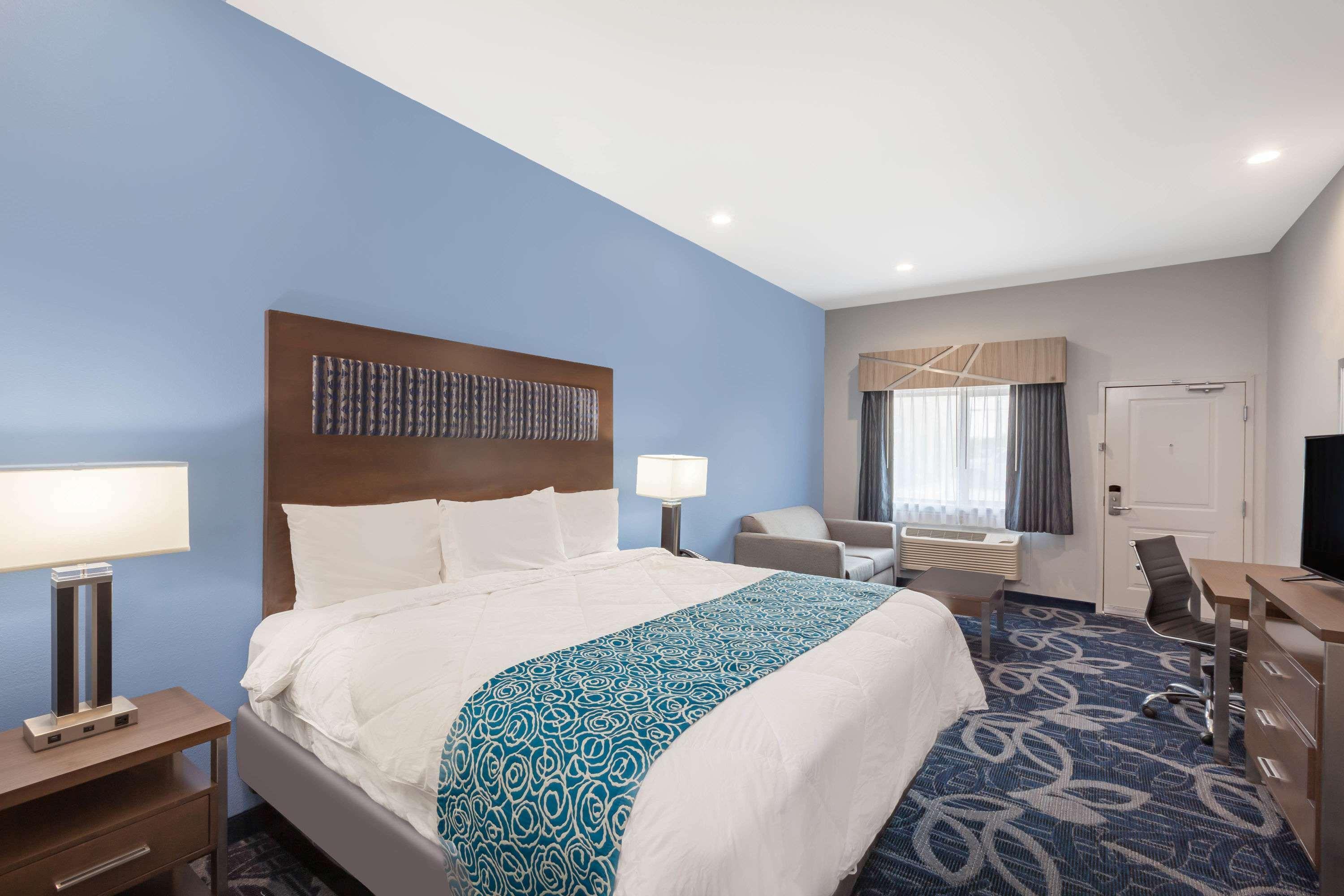 Baymont By Wyndham Houston Hobby Airport Hotell Exteriör bild